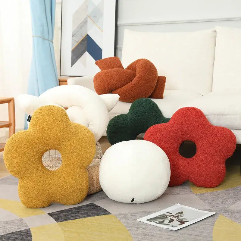 White Flower Cushion Set