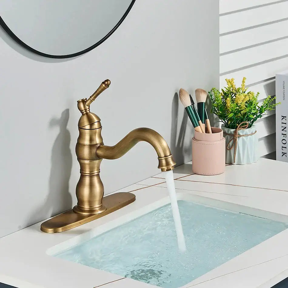Swivel Brass Basin Faucet