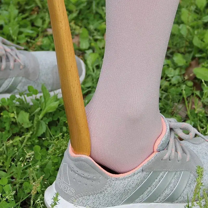 Bamboo Long Shoe Lifter