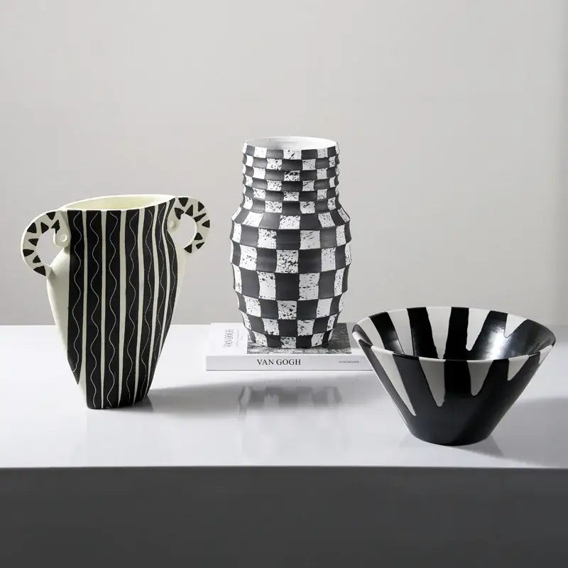 Black White Ceramic Geometric Vase for Flowers