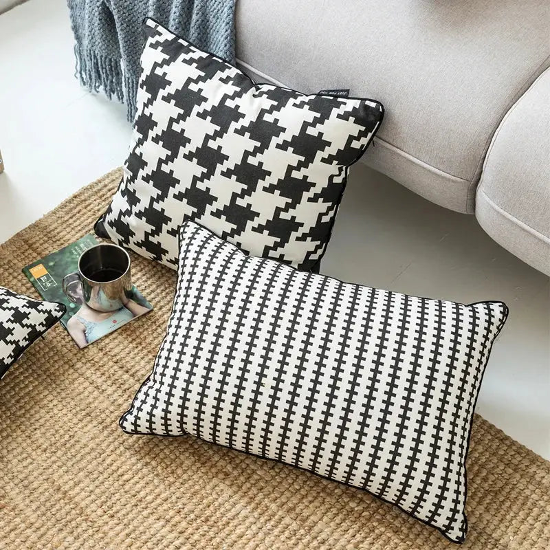 Houndstooth Throw Pillow