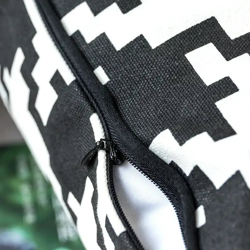 Houndstooth Throw Pillow
