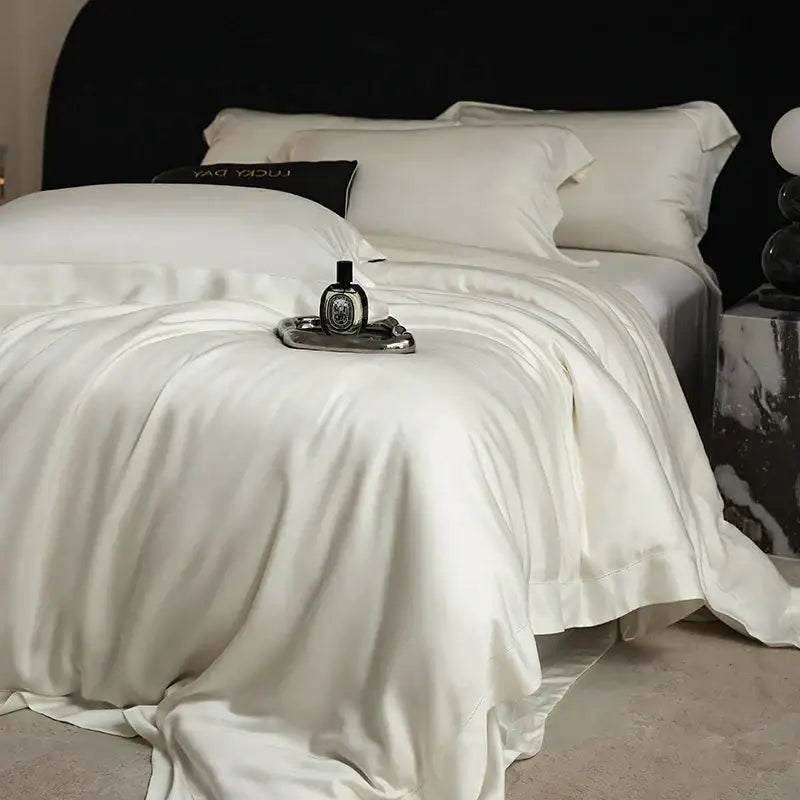 Black Velvet Bedding Set