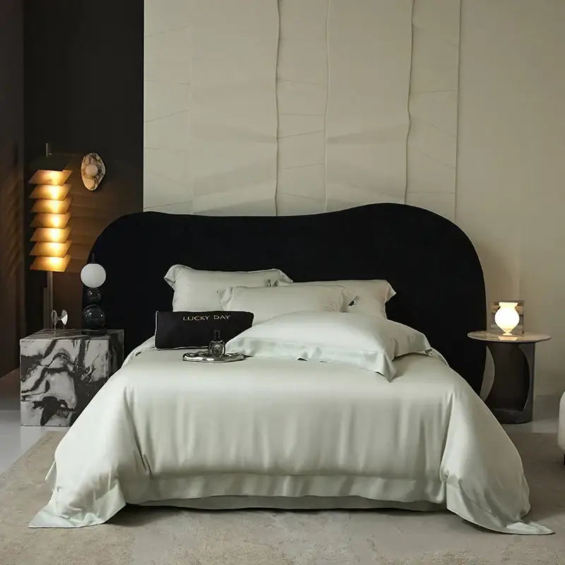 Black Velvet Bedding Set
