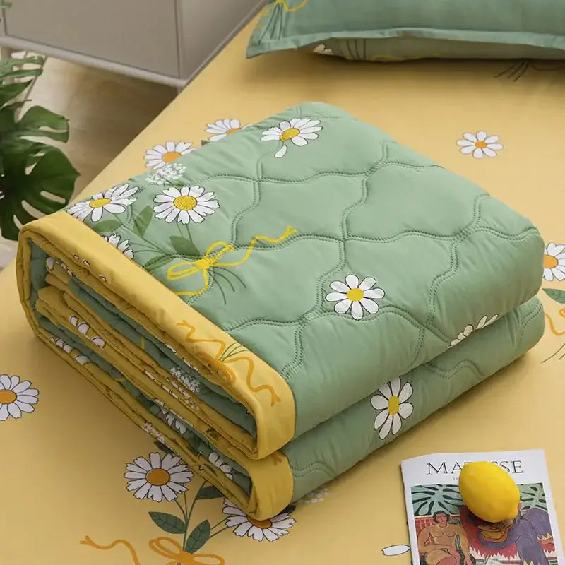 Blue Daisy Print Quilt