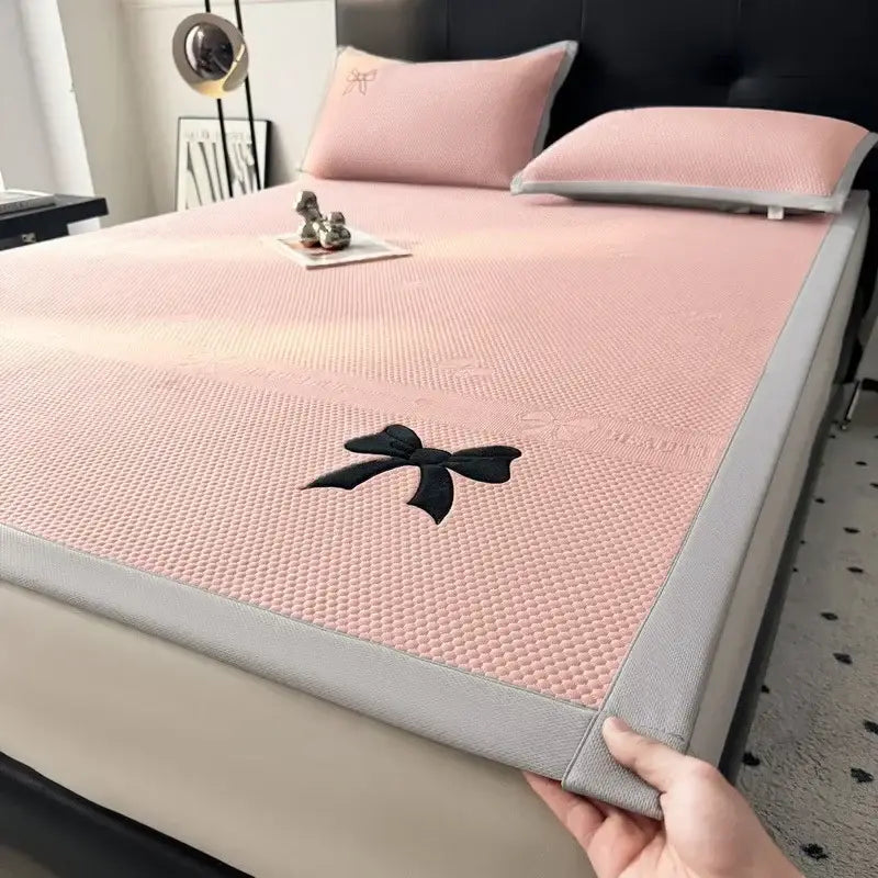Green Knot Cool Mat Set