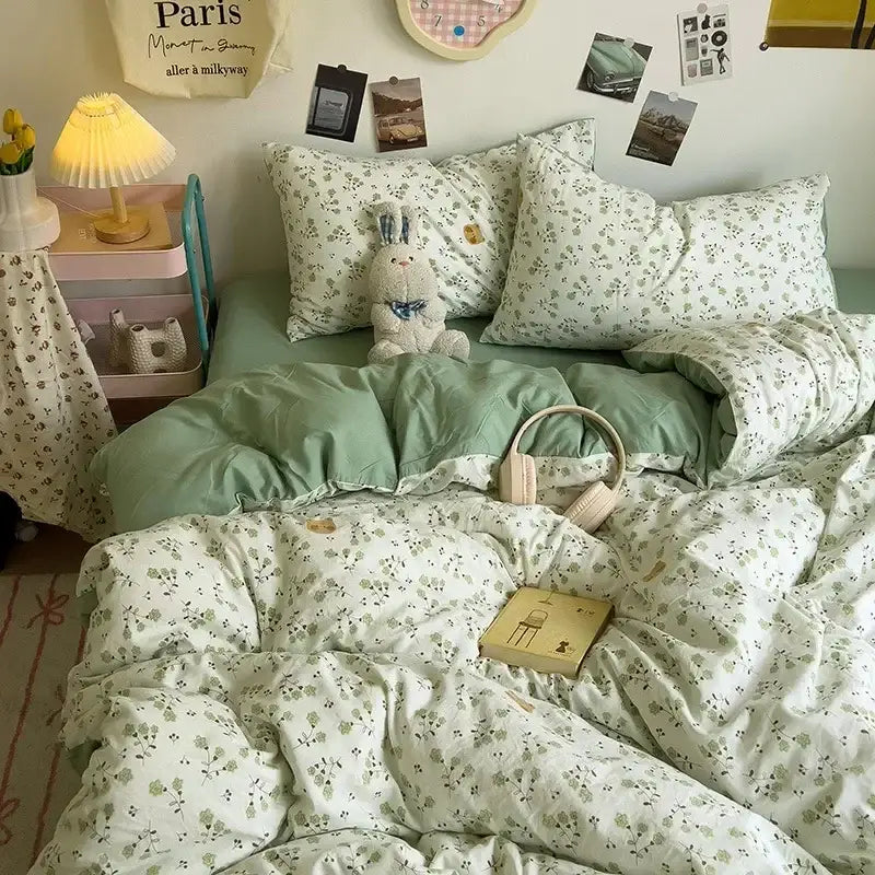 Cream Dog Print Comforter
