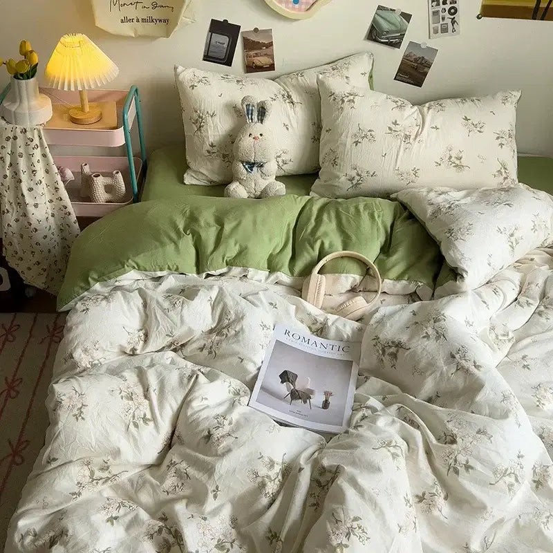Cream Dog Print Comforter