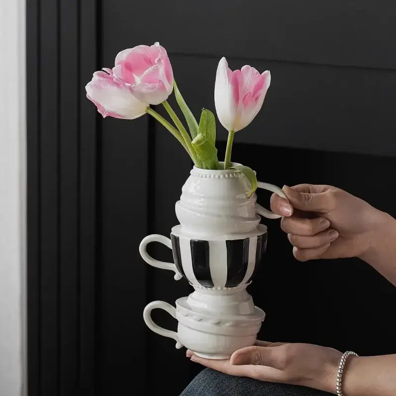Black White Folding Vase