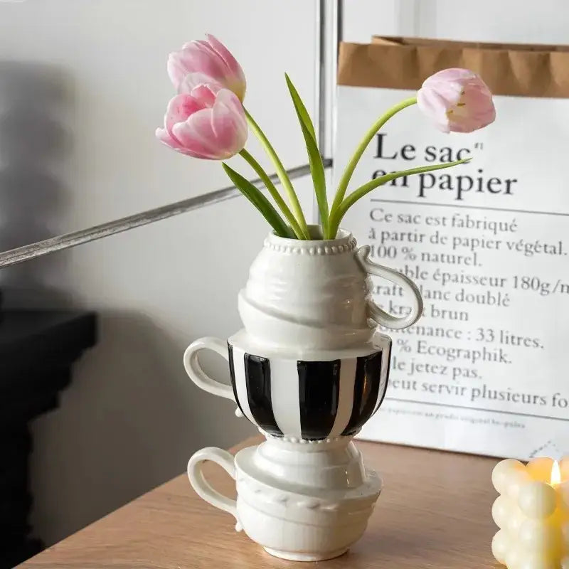 Black White Folding Vase