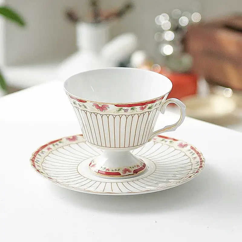 Gold Striped Ceramic Set