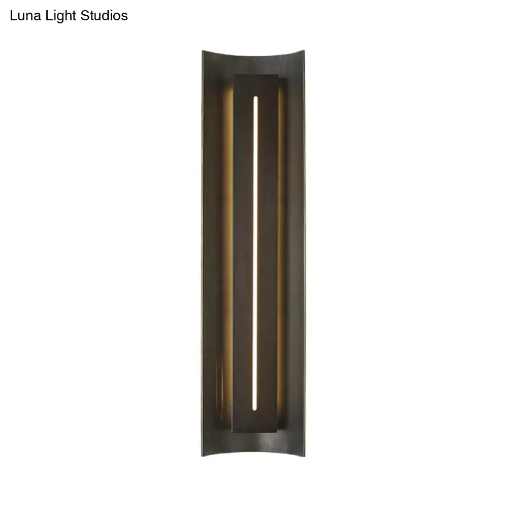 Black Metal Shade Wall Lamp
