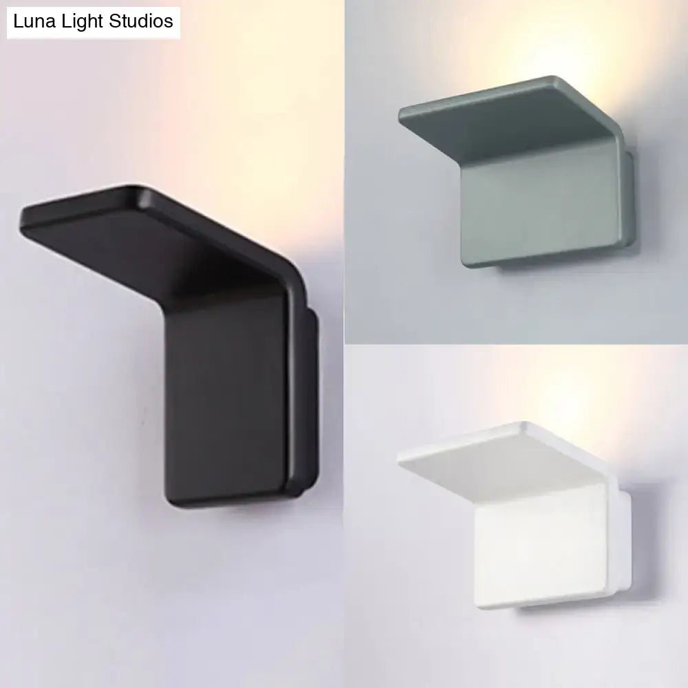 Black White Slatted Wall Lamp