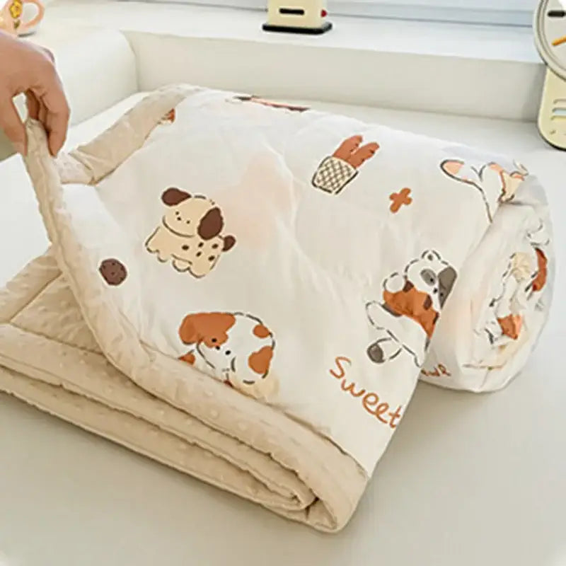 Cream Pattern Summer Quilt