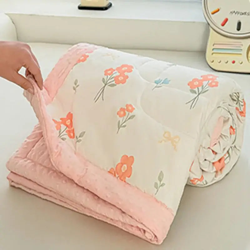 Cream Pattern Summer Quilt