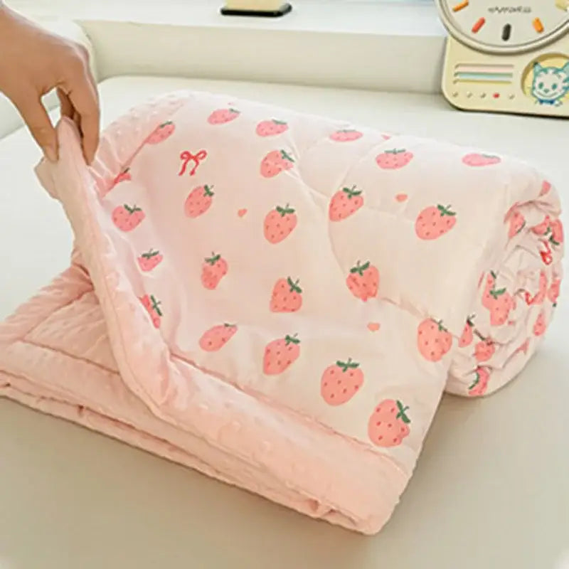 Cream Pattern Summer Quilt
