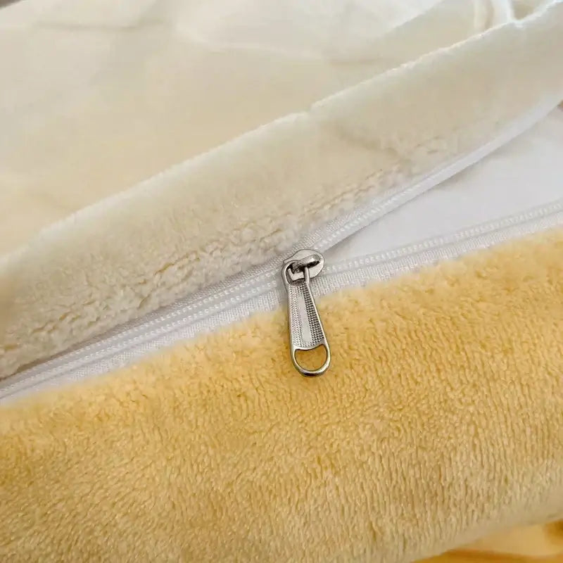 Cream Fleece Bedding Set
