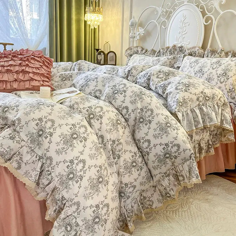 Cream Lace Ruffle Bedding
