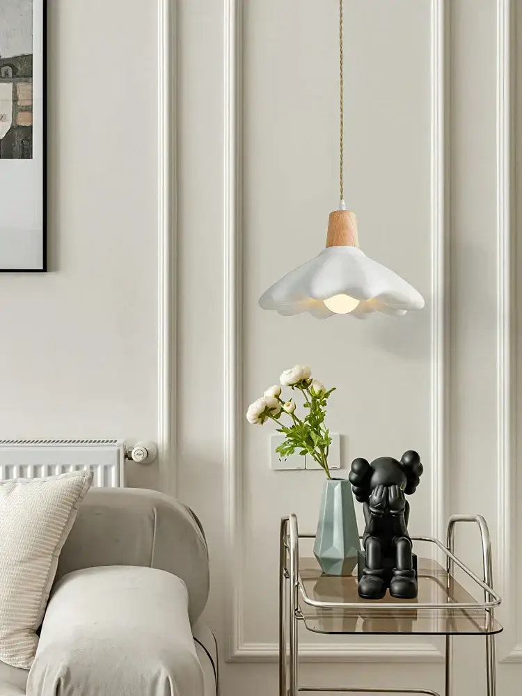 Wood Flower Chandelier Light