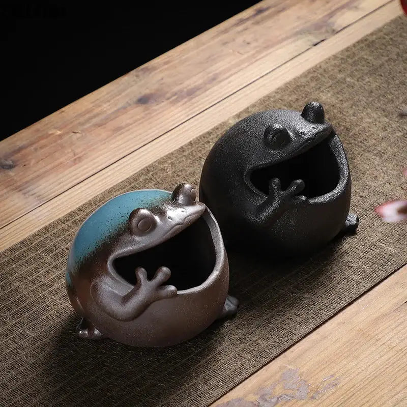 Black Ceramic Frog Ashtray