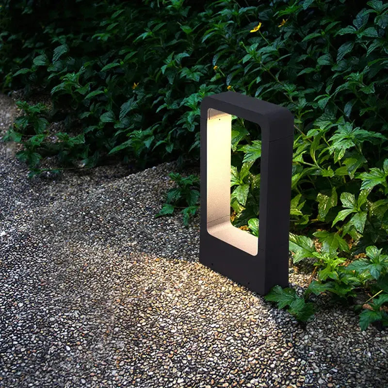 Black Aluminum Garden Bollard