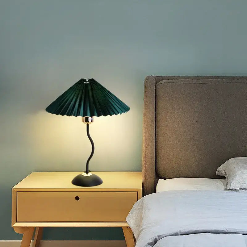 Cream Gold Pleated Table Lamp