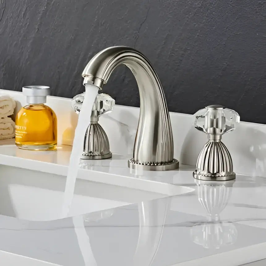 Antique Bronze Basin Faucet