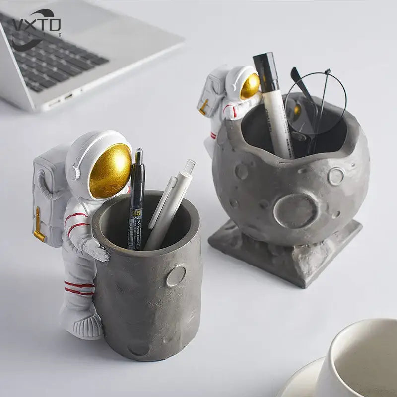Moon Figurine Pen Holder
