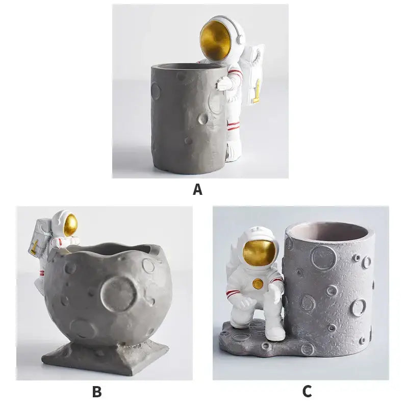 Moon Figurine Pen Holder