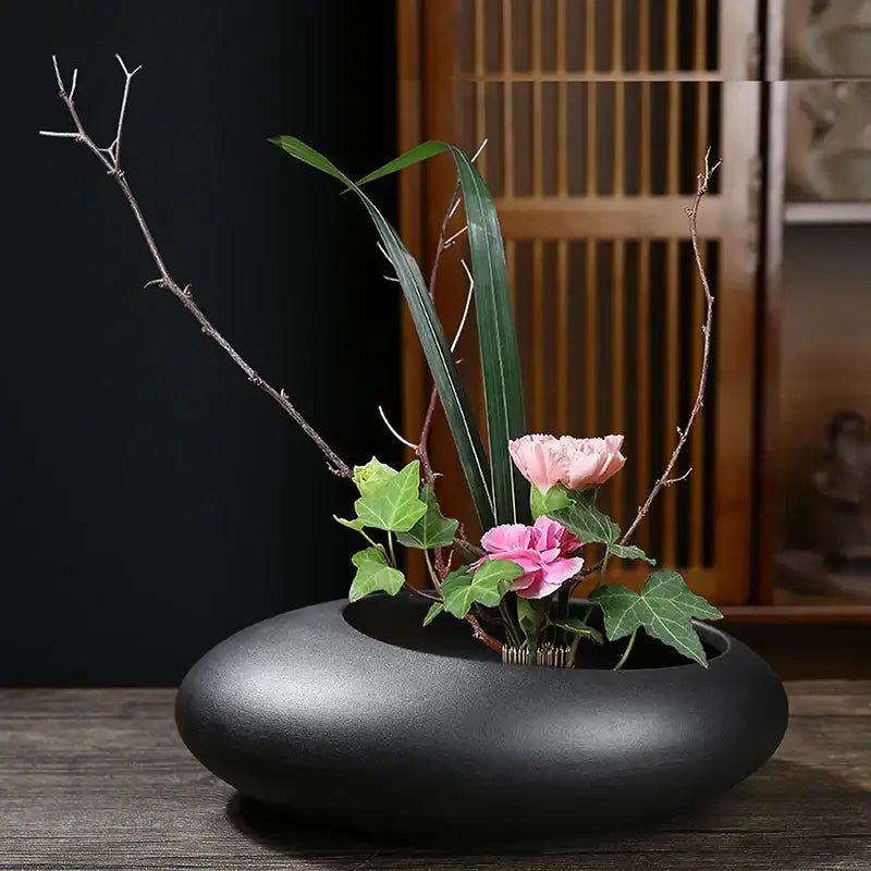 Black Ceramic Flowerpot Vase