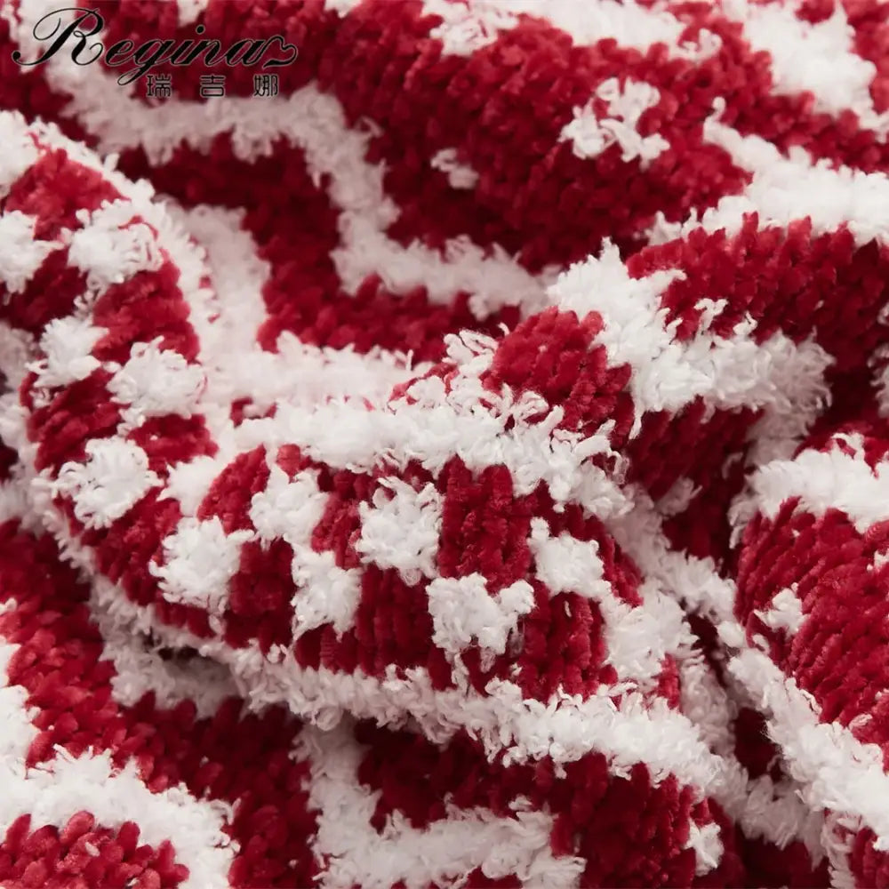 Red Chunky Knit Christmas Blanket