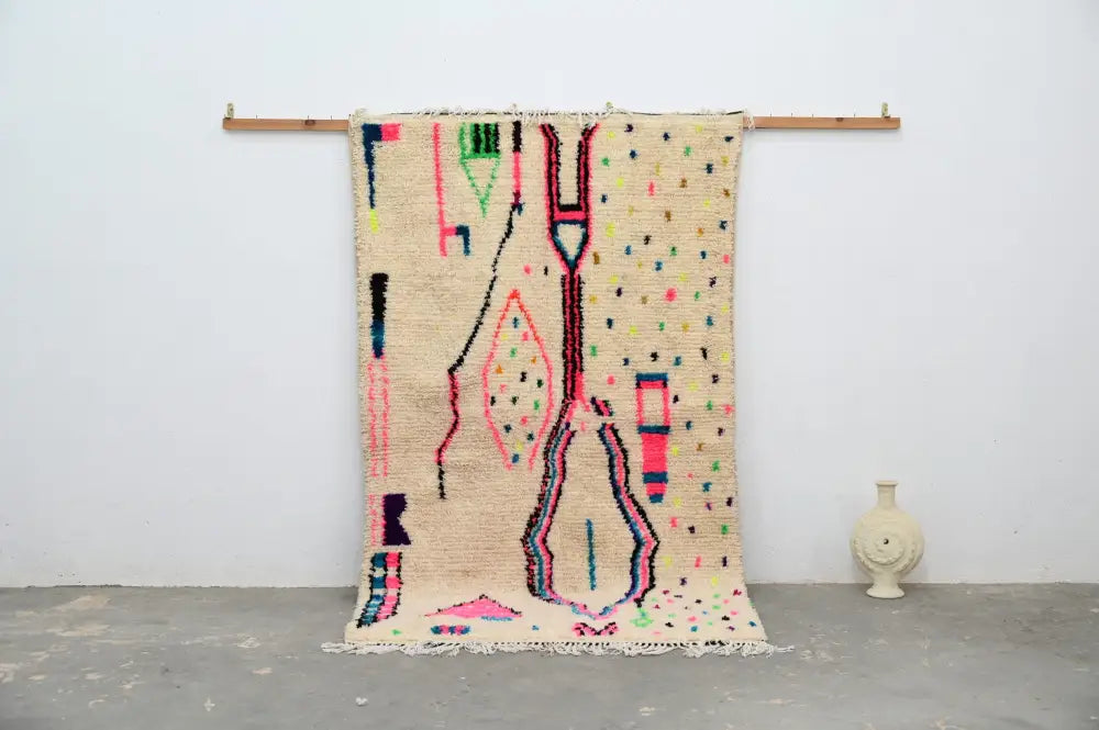 Beige Geometric Moroccan Rug for Living Area