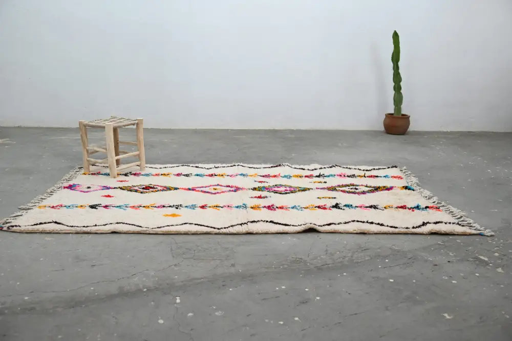 Beige Geometric Moroccan Rug for Living Areas