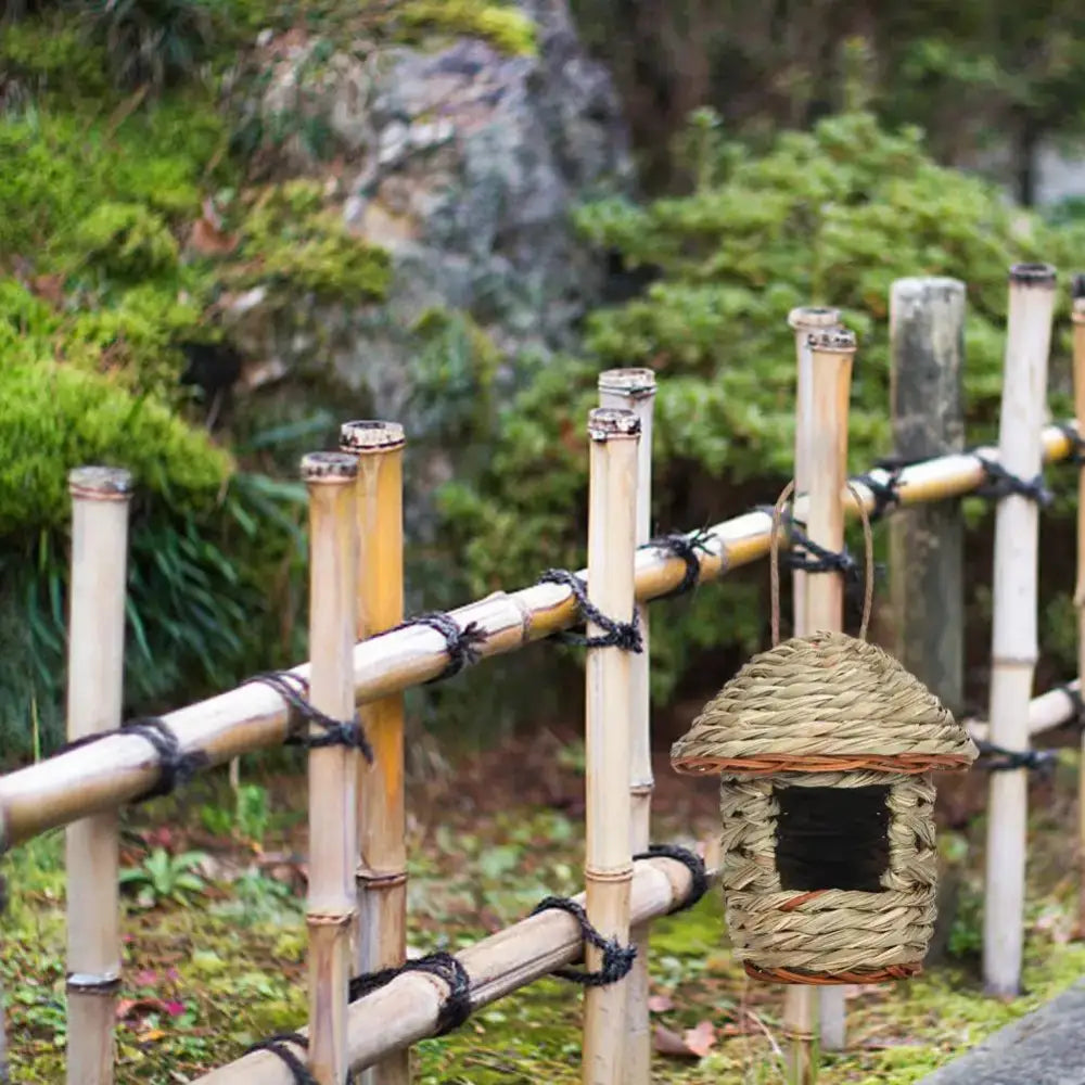 Straw Hanging Bird Nest
