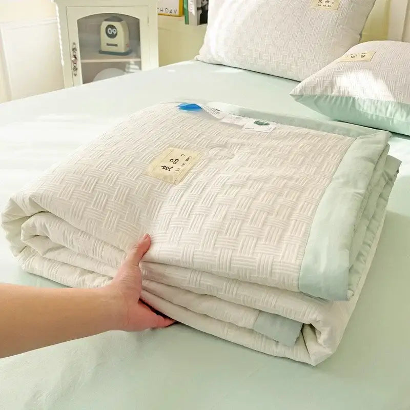 White Green Jacquard Blanket