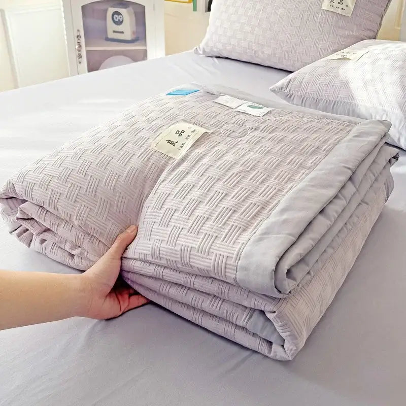 White Green Jacquard Blanket