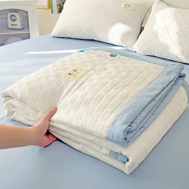 White Green Jacquard Blanket