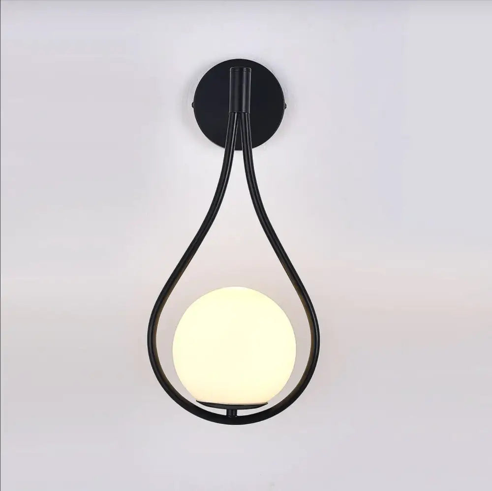 Gold Teardrop Nordic Sconce