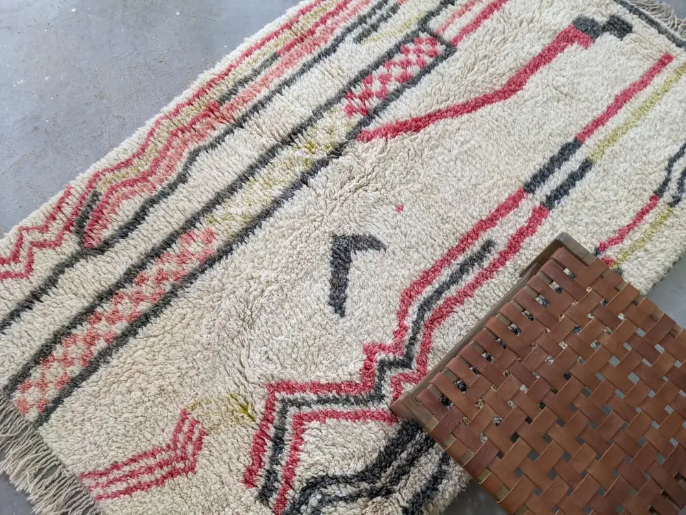 Beige Wool Moroccan Rug for Living Room