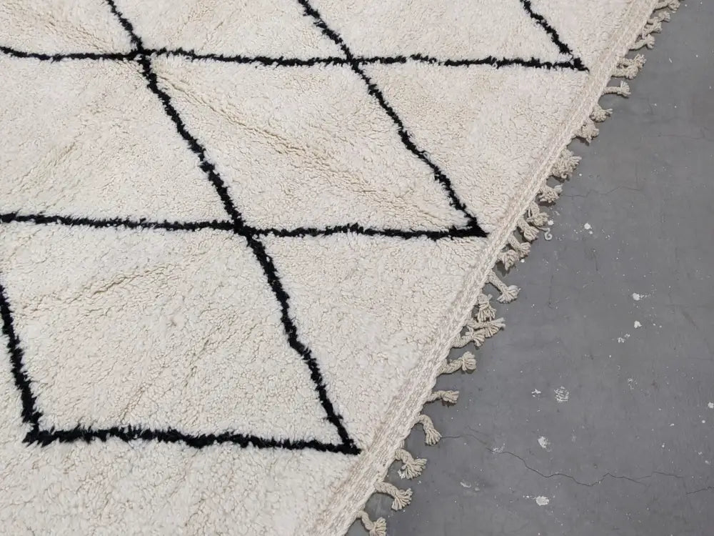Cream Black Living Rug