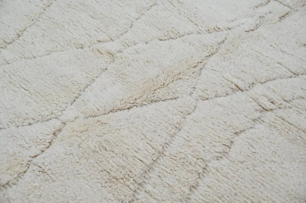 Plush Cream Geometric Wool Rug for Modern Homes