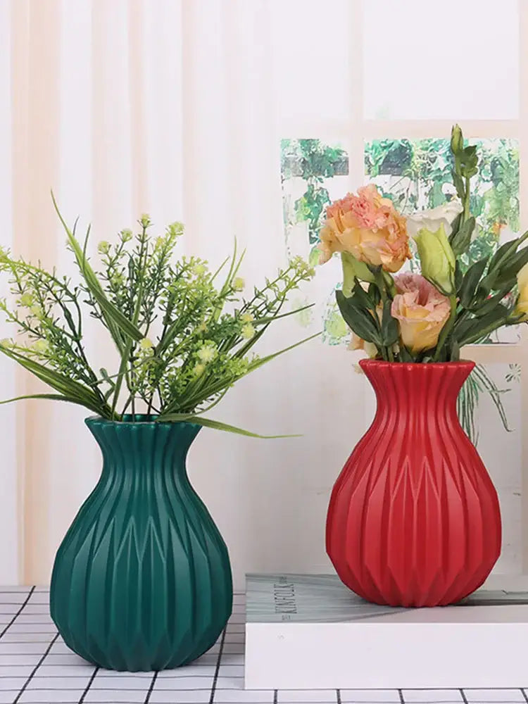 Nordic Plastic Vase Set