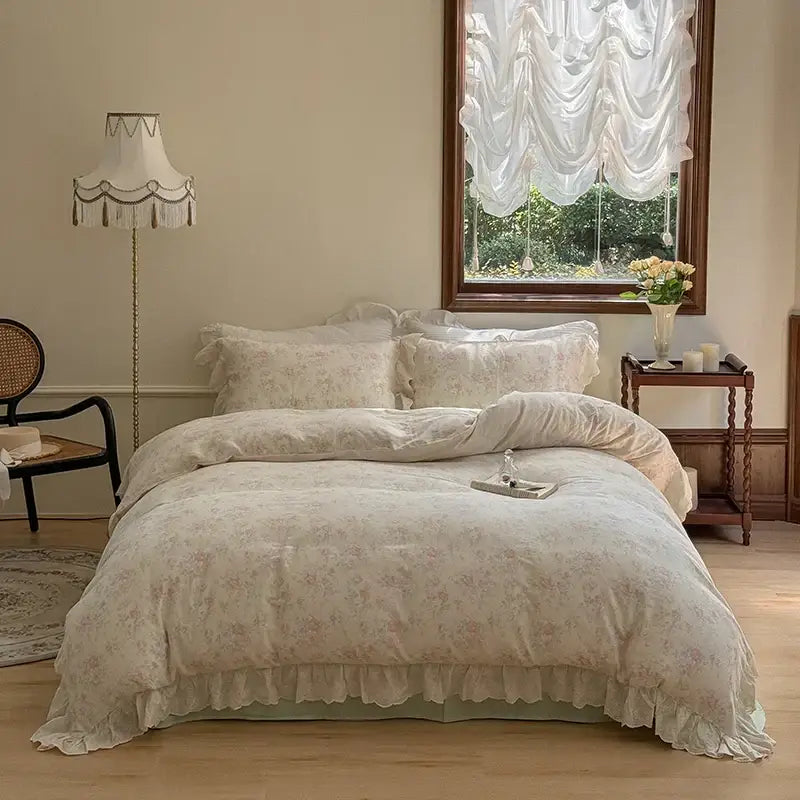Cream Lace Ruffles Bedding