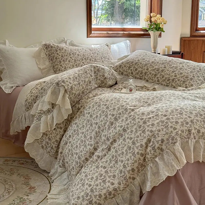Cream Lace Ruffles Bedding