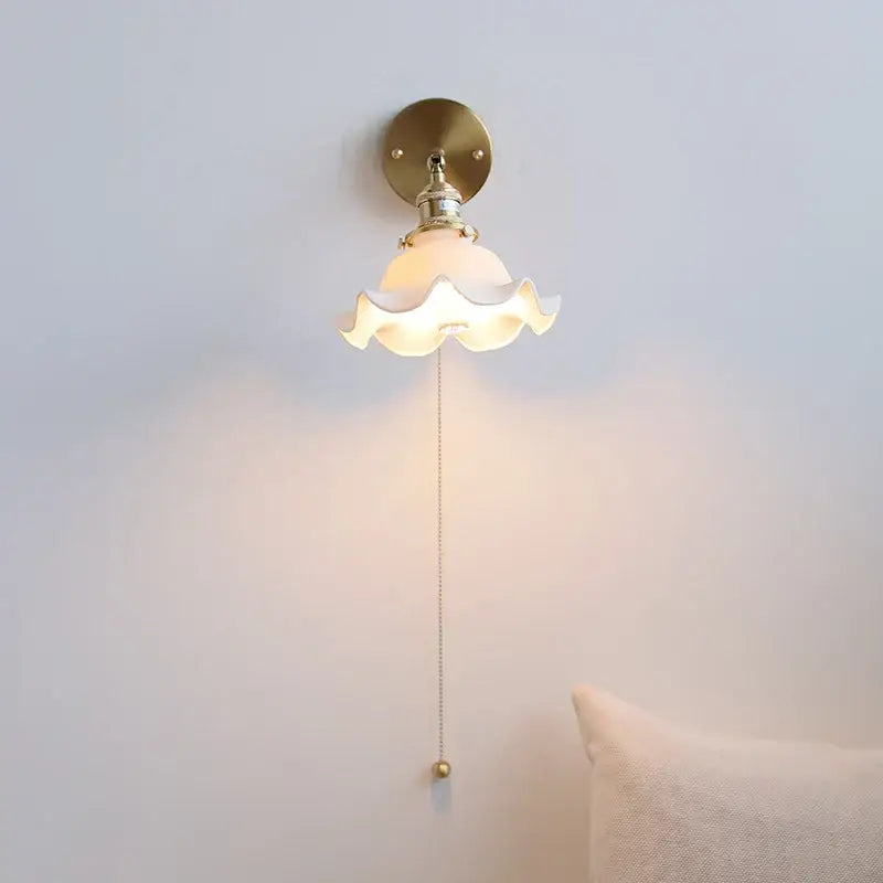 Gold Ruffled Ceramic Sconce