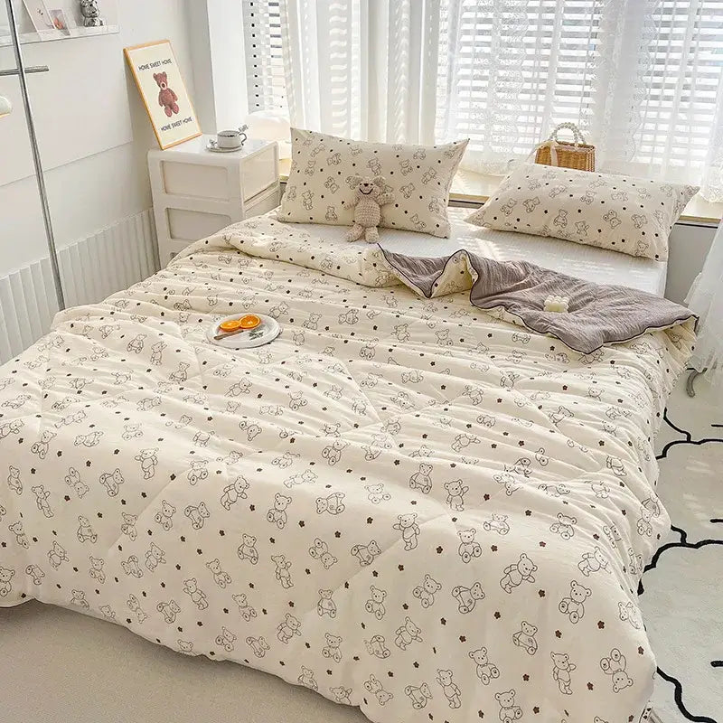 Rabbit Print Gauze Quilt