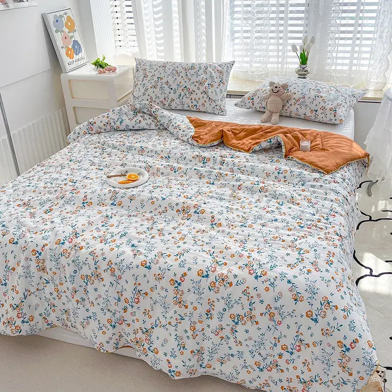 Rabbit Print Gauze Quilt