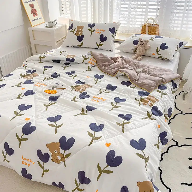 Rabbit Print Gauze Quilt