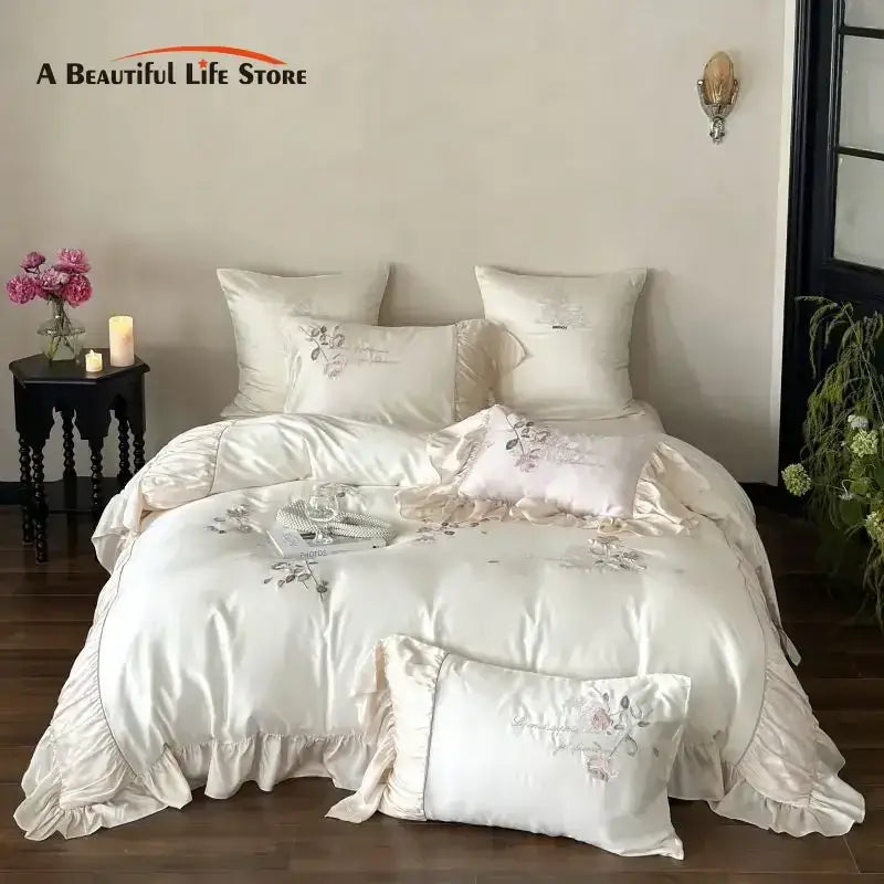 Cream Lace 4-Piece Bedding Set King Size