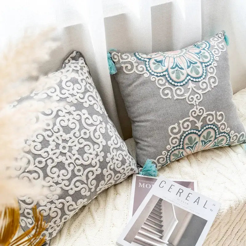 Gray Swirl Cushion Cover